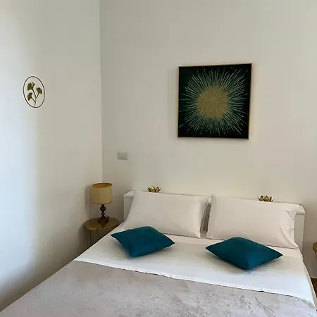 アパート Fior Di Loto - Antonelli